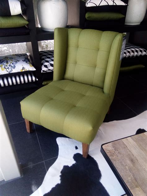 Do you assume office reception area chairs appears nice? Reception area seat | Reception area seating, Floor chair ...