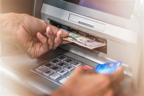 Wells fargo atms allow you to make deposits, transfer funds, get your account balance or print a wells fargo atm fees. What Are Daily ATM Withdrawal Limits and Debit Purchase ...