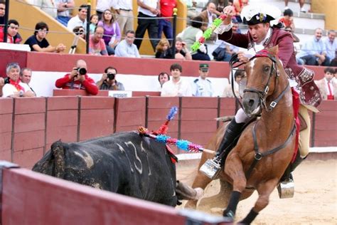 António ribeiro telles foi internado no hospital de évora após um acidente sofrido na corrida de domingo, realizada em reguengos de monsaraz. Antonio Ribeiro Telles: En el toreo no se puede estar ...