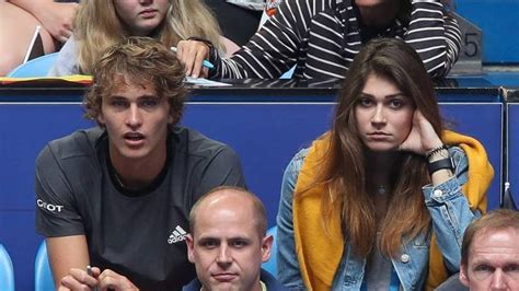 Alexander zverev is not single anymore. Alexander Zverev: Ex-Freundin Olga Sharypova spricht von ...