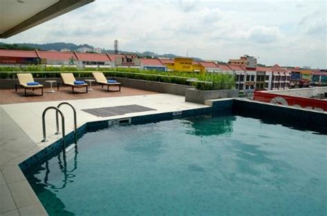 New and nice hotel» (four points by sheraton puchong). Swimming pool - Picture of Four Points by Sheraton Puchong ...