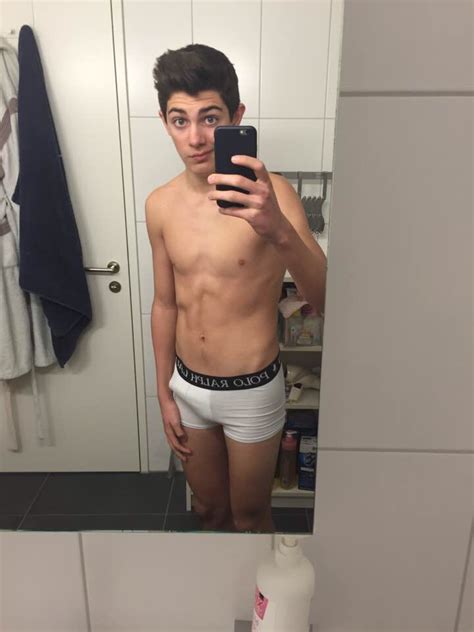 08:54 legal age teenager cums in guy face hole 64%. Teen boy boner selfie - Adult archive