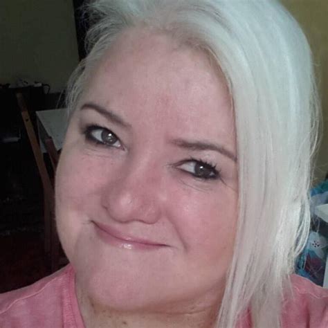 Jaroslava janderová působila celkem v 8 společnostech, 2 již zanikly. Tracey Ennor - Home | Facebook