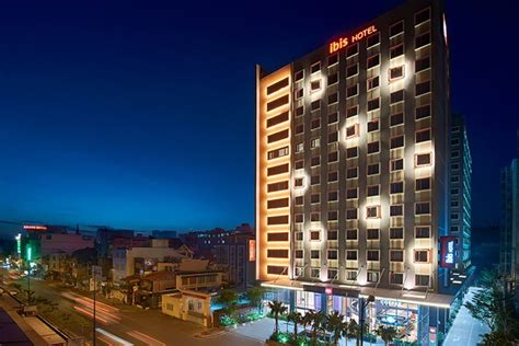 470 sheraton saigon hotel & towers tọa lạc ở trung tâm thành phố hồ chí minh, nằm trong bán kính 1 km từ chợ bến thành, trung tâm mua sắm diamond plaza và sông sài gòn. Khách sạn ibis Saigon Airport | Hồ Chí Minh (Sài Gòn) - Chudu24