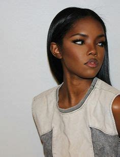 Naomi campbell is a mom. 5 Facts About Naomi Campbell's "Daughter" Ryan Destiny ...