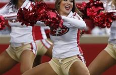 cheerleaders 49ers cheerleading porristas cheerleader animadoras ejército guapas fútbol deportistas 49er nba dance ballet omgcheckitout hercrochet