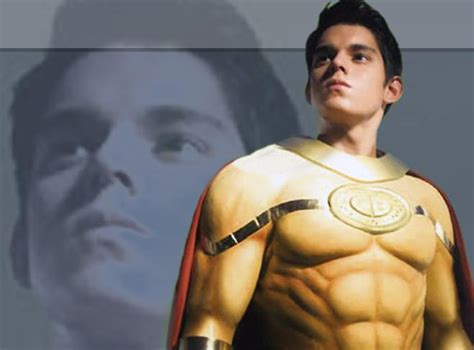 He is the actor to play the role at age 26. Richard Gutierrez is back as 'Captain Barbell' on GMA-7 ...