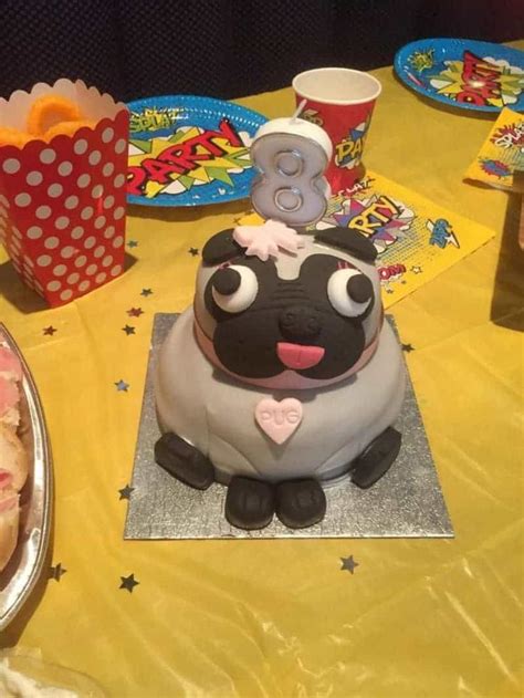 Childrens foods and drinks containing the additives sunset yellow e110 ponceau 4r e124 carmoisine e122 and sodium benzoate e211. A Pug Birthday Cake From Asda | Pug birthday cake, Kids ...