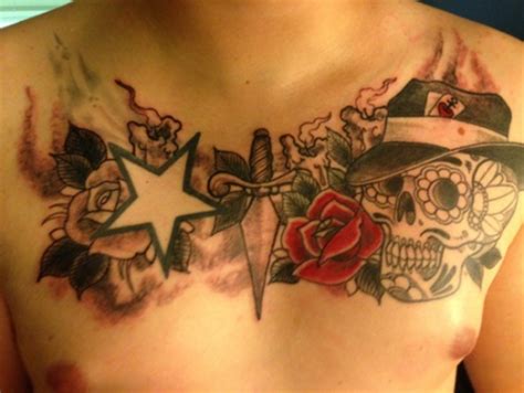 Lesen sie unseren artikel und finden sie die perfekte tattoo totenkopf mexikanisch vorlage für eine eigene tätowierung! wullewutzwauwau: Mex. Totenkopf mit Dolch und Rosen ...