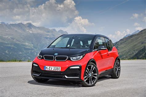 There is no psd format for bmw logo in our system. 2021 Mini Cooper SE Electric vs. 2021 BMW i3 | Autobytel.com