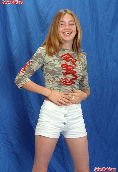 Wählen sie aus einer vielzahl ähnlicher szenen aus. Young Teen Photo Sets. Sexy Petite Slim Girls Posing Naked ...