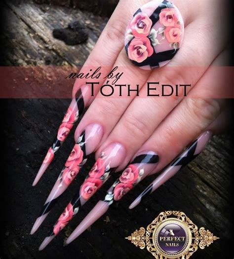 Das motive mit nagellack ihrer wahl einstreichen bzw. Sehr schöne stilettos mit Rosen motiv | Nageldesign ...