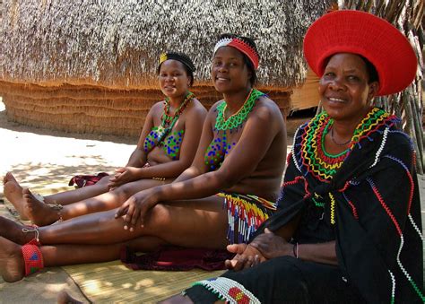 Before it's news® is a community of individuals who report on what's going on around them, from all around the world. Zulu women. South Africa | Married Zulu women wear the red ...