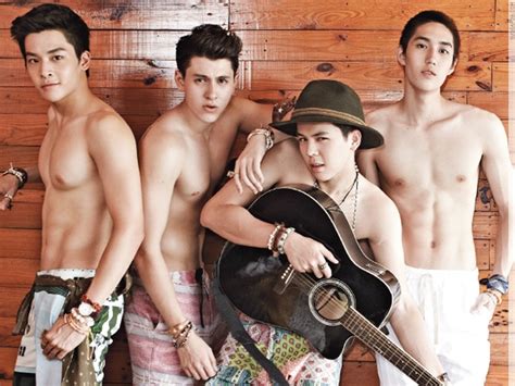 แจกวาร์ป six pack 9 ดาราวัยรุ่น. รูปน้องมาร์ชครับ เตรียมเลือดไว้นิดนึงก่อนเข้ามาดูนะ - Pantip