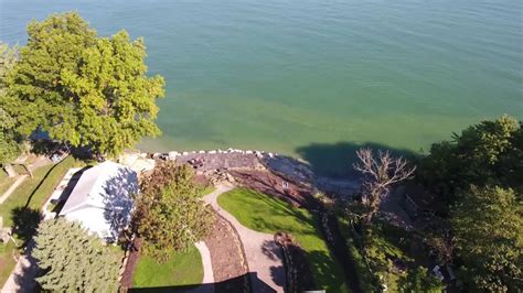 Enjoy a relaxing vacation in a charming cottage on orchard island at indian lake, ohio. Lake Erie lake / water front property ,Vermilion ohio ,for ...