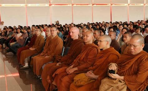 Oct 26th, 2005 (wednesday) time : Ajahn Sumedho in Malaysia - Nalanda Buddhist Society