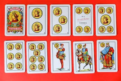 Los juegos de cartas son un clásico de los juegos de mesa, pero aquí nos salimos un poco de los juegos convencionales como la brisca o el burro ( que también. Significado de la baraja española | Baraja española ...