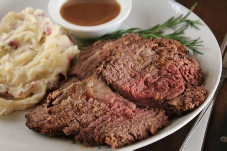 Prime rib are perfect for your christmas dinner! Perfect Prime Rib - Trademark Christmas Eve Dinner - Foodgasm Recipes