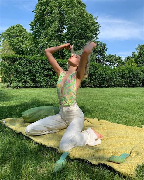 Find unbeatable deals on a huge selection of trendy fashion clothing &. ELSA HOSK at a Park - Instagram Photos 06/20/2020 - HawtCelebs