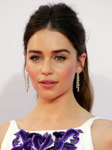 3,466 likes · 13 talking about this. Pin by Lulamulala on Emilia Clarke | Celebrity makeup ...