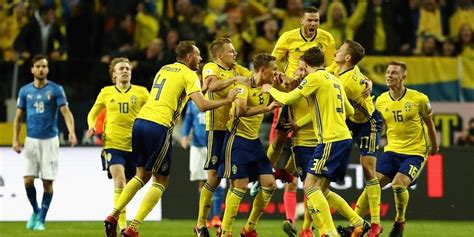 Dagens fotboll uppstod dock på . Hur meriterad är den svenska VM-truppen? - Fotbolls-VM 2022 i Qatar