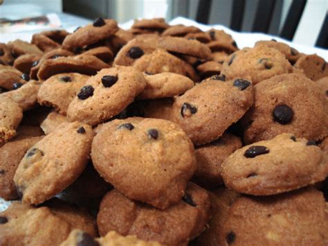 Hmm susah sikit tu, yelah biskut ni ada banyak jenis. Gambar Koleksi Kuih & Biskut Raya Yang Menggiurkan - Aneka ...