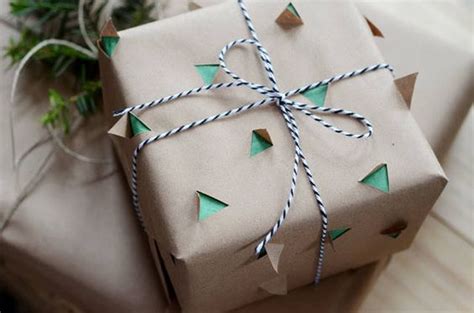 Beli pita natal rol online berkualitas dengan harga murah terbaru 2021 di tokopedia! 12+ Inspirasi Bungkus Kado Natal yang Gemas dan Mudah