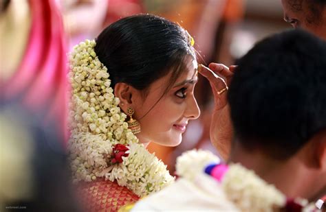 Sol brothers, based in trivandrum is a group of young professional and creative talents. 40 Beautiful Kerala Wedding Photography examples and Top Photographers - part 2