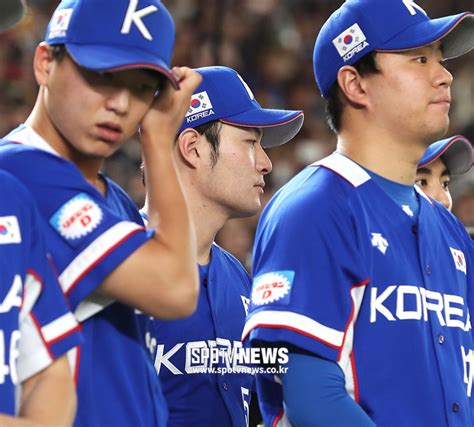 Maybe you would like to learn more about one of these? 스토리S '이틀 연속 한일전 패배' 한국, 치욕의 프리미어12 ...