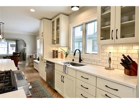 Keep in mind a typical kitchen has 25 to 30 feet of cabinets. Listings to review - Fiona Kelly - Matrix Portal | Kitchen ...