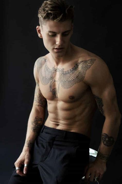 Also the chest is where we have the heart in this selection of photos of chest tattoos for men, i will show you the best tattoos on the chest that we could find. Chest Tattoos for Men - Men's Tattoo Ideas