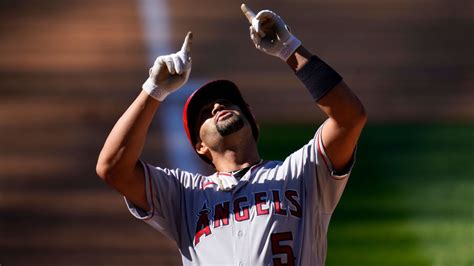 Judimie ayuban uncategorized december 29, 2017. Angels' Albert Pujols hits 660th career home run, ties ...