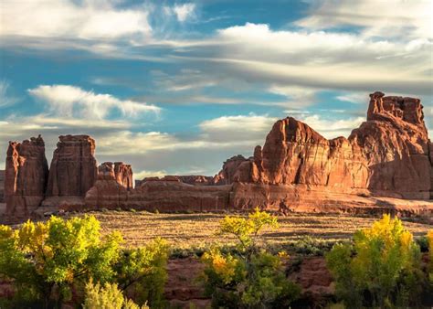 Splashes of greenery contrast the famous fiery red rock that makes up arches national park, the destination for most travelers staying in our arches vacation rentals and cabins. Volunteer Vacation Arches National Park | Sierra Club Outings