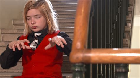 It is about wood in the instrument, in the elias keller reckons wood sounds good! at the age of 10, elias was admitted. Wunderkind spielte vor US-Musikkritiker - kaernten.ORF.at
