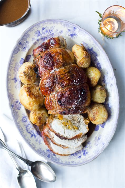 When i decided to cook my own dinner, i felt overwhelmed, however, one day i saw martha and todd on tv demonstrating how to deboned and. Boned-Rolled-Turkey-copy.jpg