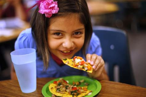 Kids Need to Eat a Wide Variety of Food and Not Just the Organic, Says AAP