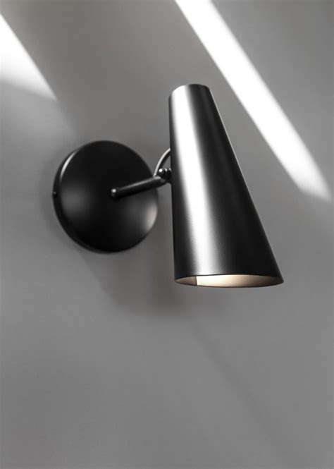 Trenger du baderomslampe til vegg? Northern Lighting Birdy - Vegg Kort arm - LYS & DESIGN ...