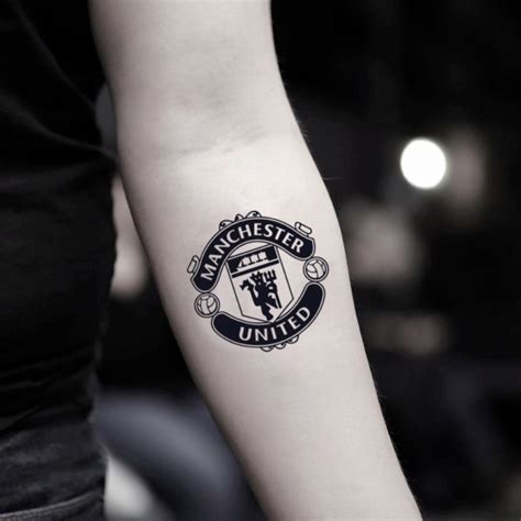 Manchester united logo tattoos are made on a fans. Manchester United Temporary Tattoo Sticker (Set of 2 ...