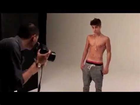 Pul biber yapımı#evde pul biberi# pul biber nasıl yapılır. Justin Bieber Shirtless Photoshoot (May 2012) - YouTube