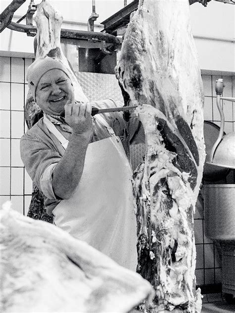Während calli sich dem medienzirkus mit genuss ausliefert, verzichtet sie lieber und. Weimer - Der Fleischsommelier | Metzgerei, Dry Aged Beef ...