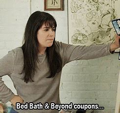 Shoppers save an average of 25.8% on purchases with coupons at bedbathandbeyond.com, with today's biggest discount being $250 off your purchase. 11 Ways to Save Money at Bed Bath & Beyond
