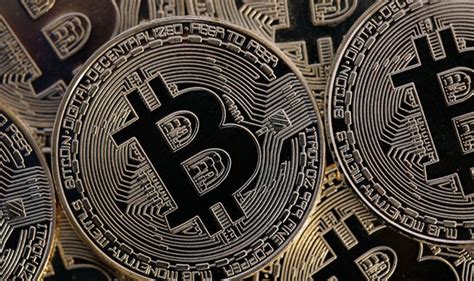 Today the value of bitcoin is $40,318.21, or the equivalent of £28,426.61. Bitcoin value plummets 29 per cent as experts fear ...