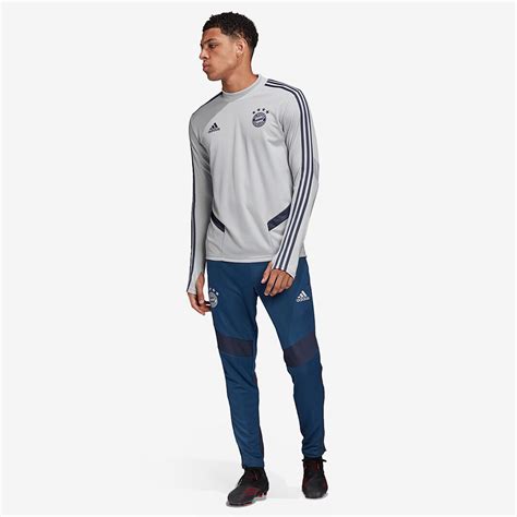 See more ideas about bayern, bayern munich, fc bayern munich. adidas FC Bayern Munich 2019/20 Training Top - Lgh Solid ...