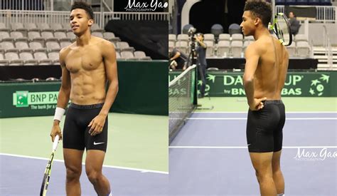 菲利克斯·奧格·阿里辛 (zh) tenista profesional canadiense. FOTOS Praxe da Davis obrigou Auger Aliassime a jogar ...