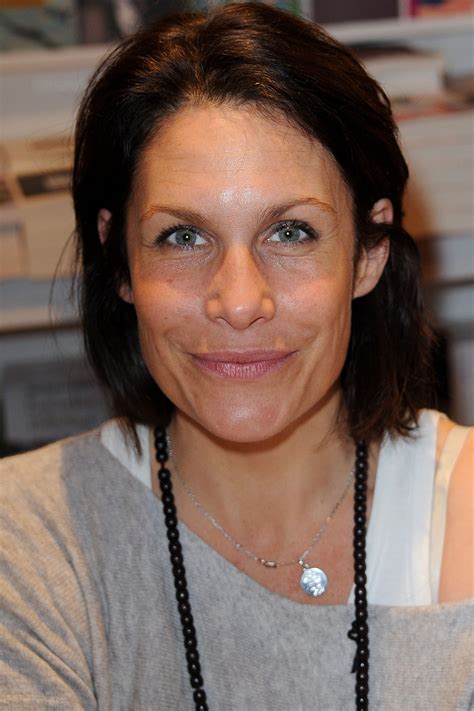 Vote for astrid veillon : Astrid Veillon: ne l'appelez pas Julie