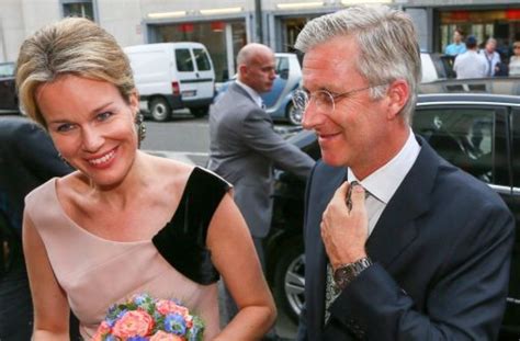 Seit 1999 verheiratet, vier Kinder, sie Wallonin, er Flame ...