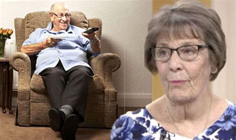 Earlier this week mary cook, who was also a great gogglebox star passed away. Gogglebox: June Bernicoff addresses returning to Channel 4 ...