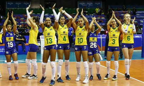 Veja as últimas notícias, vídeos e entrevistas sobre seleção feminina na jovem pan. Seleção Feminina de Vôlei carimba passaporte para Tóquio - Bernadete Alves - Bernadete Alves