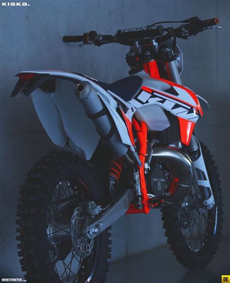 Si ir en busca de emociones es tu pasatiempo favorito, súbete a la ktm 250 duke. KTM EXC 250 2 Stroke in 2020 (With images) | Ktm exc, Ktm ...