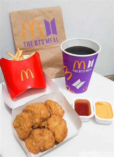 10 hours agothe bts meal which consists of chicken nuggets fries soda and two dipping sauces was launched in 50 countries. Review BTS Meal yang Jadi Incaran ARMY, Gimana Rasanya?